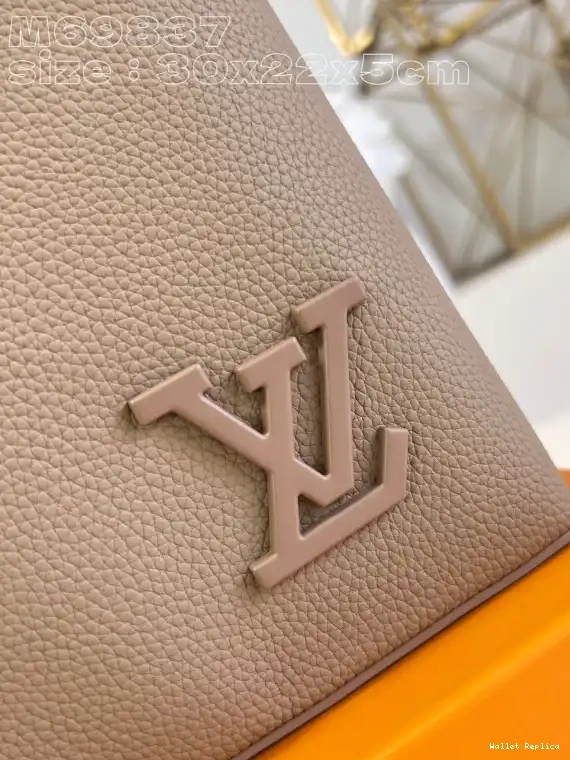 Cheap VUITTON LOUIS POUCH IPAD 0521